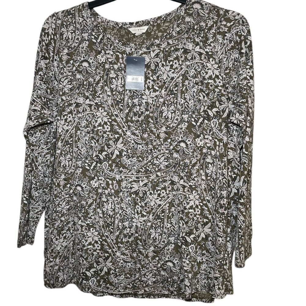 Lucky Brand Army green with navy floral print Top sz 1X